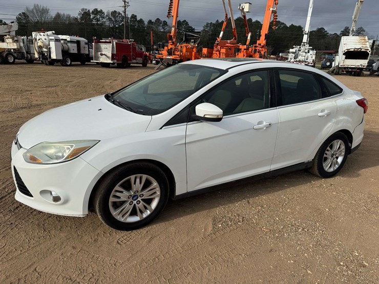 2012-ford-focus-sel-4-door-sedan---115,557-miles-image-1