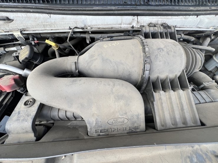 2012-ford-e350-image-14