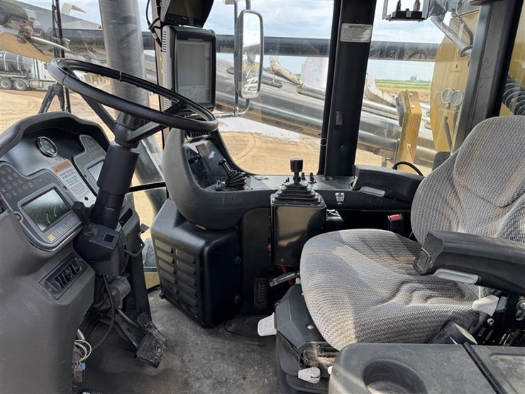 2005-john-deere-100-image-15