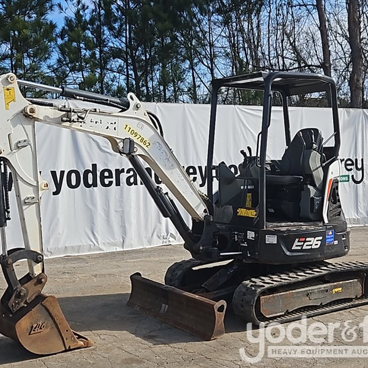 2020 BOBCAT E26