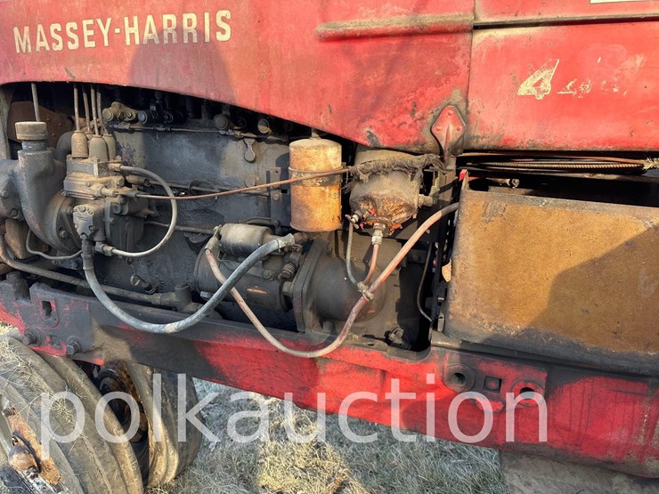 massey-ferguson-444-image-15