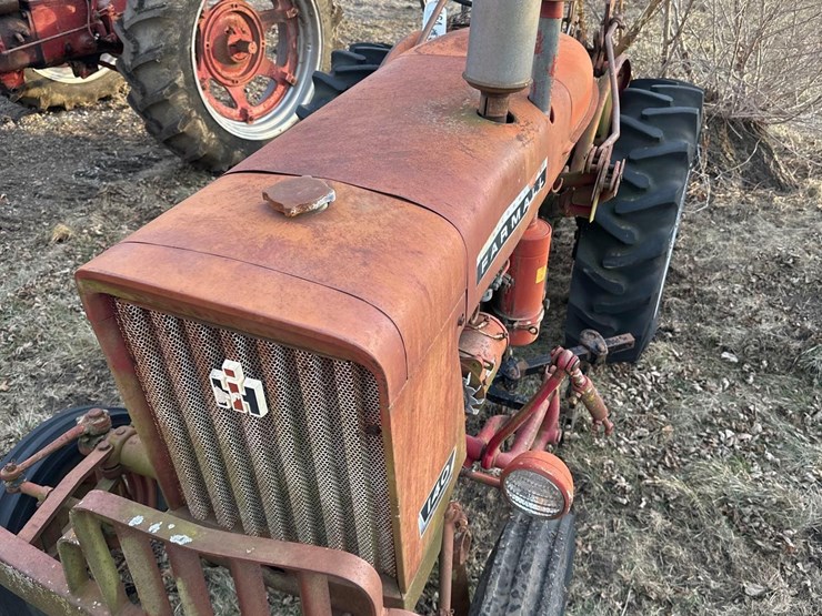 farmall-140-(sn#-26913)-(hess)-image-3