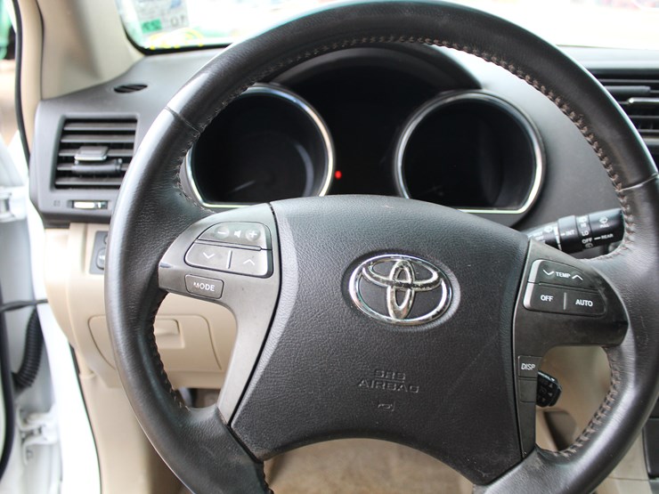 2008-toyota-highlander-image-12