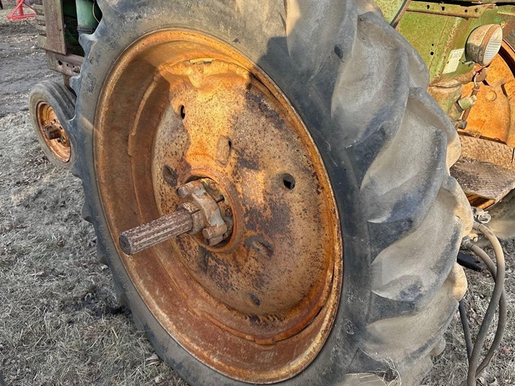 john-deere-b-image-14