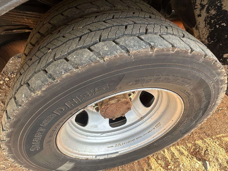 2013-dodge-ram-5500hd-image-44