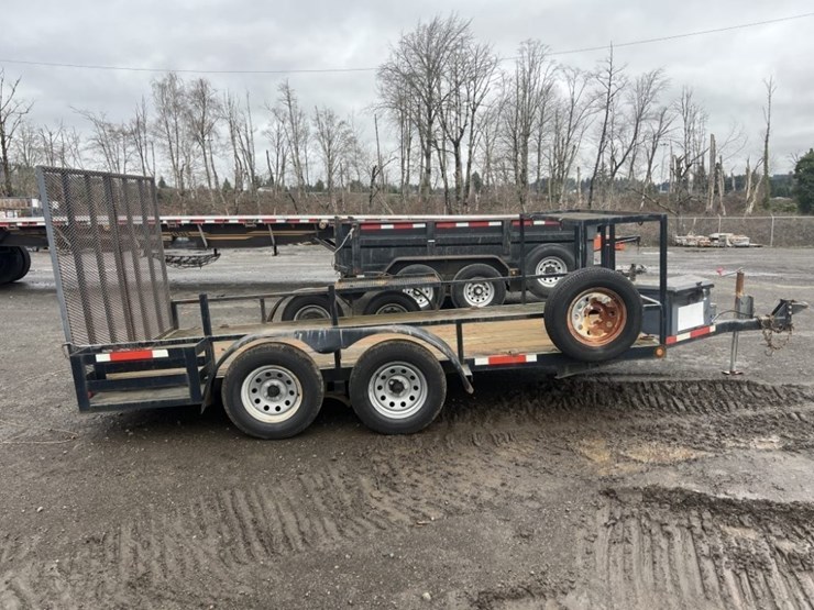 2012-mci-14'-t/a-equipment-trailer-image-3