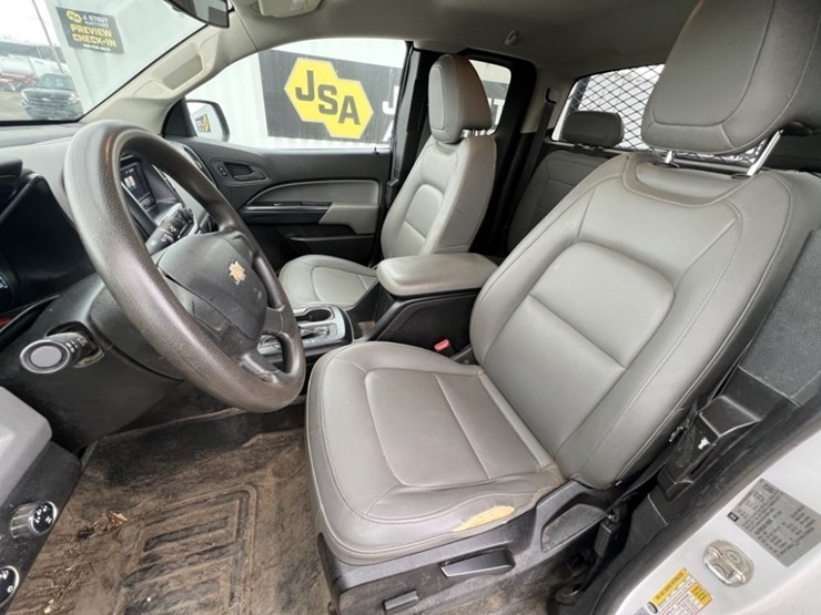 2016-chevrolet-colorado-image-28