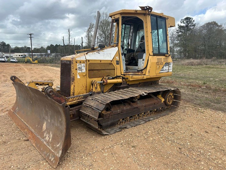 caterpillar-d4g-lgp-image-1