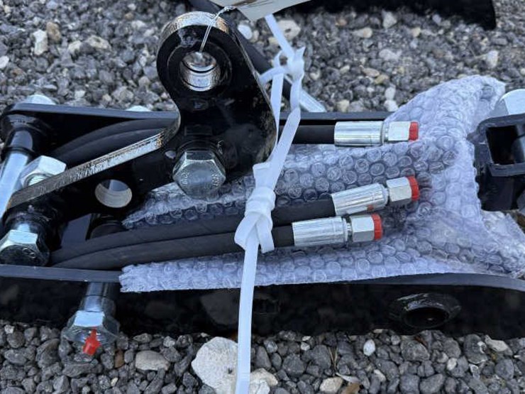 #245-•-mini-excavator-hydraulic-thumb-image-1