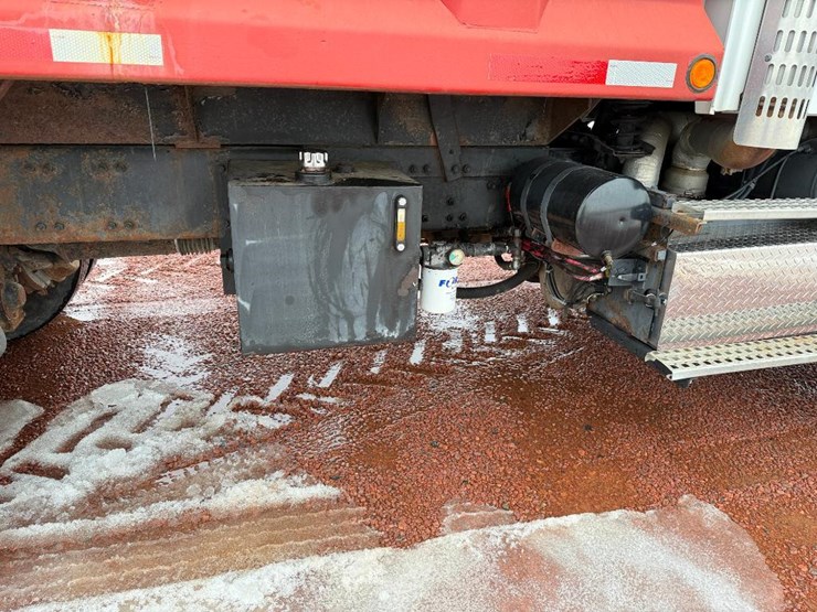 #280-•-lot-280-image-17