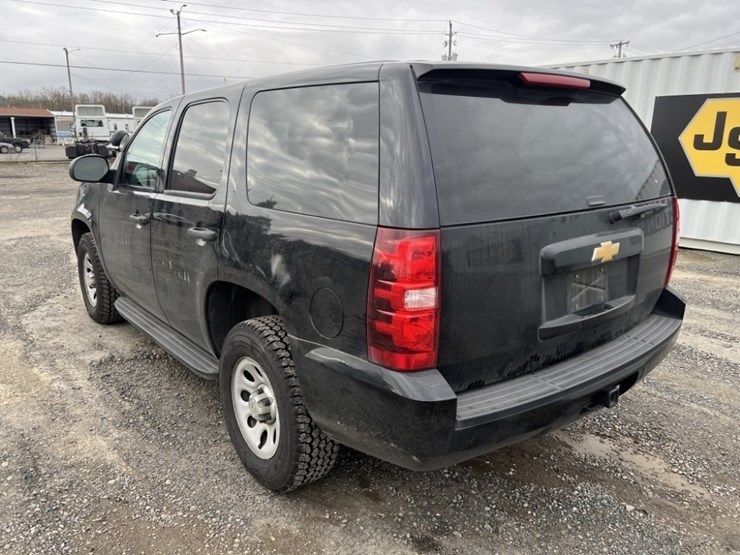 2012-chevrolet-tahoe-image-6