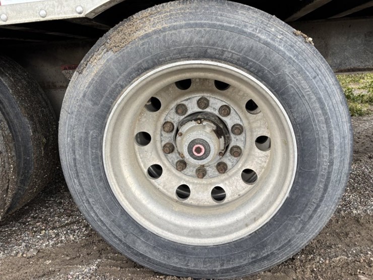 2019-wilkens-walking-floor-image-16