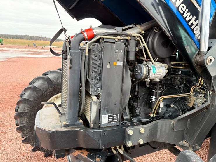 new-holland-ts115a-image-43