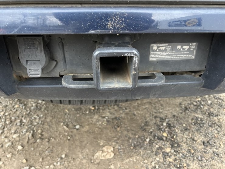 2015-chevrolet-tahoe-image-22