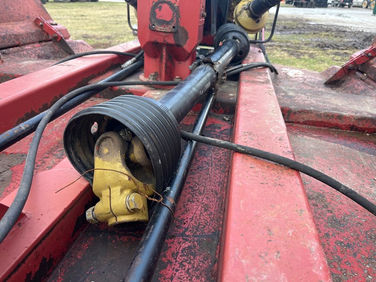 bush-hog-2720-image-17