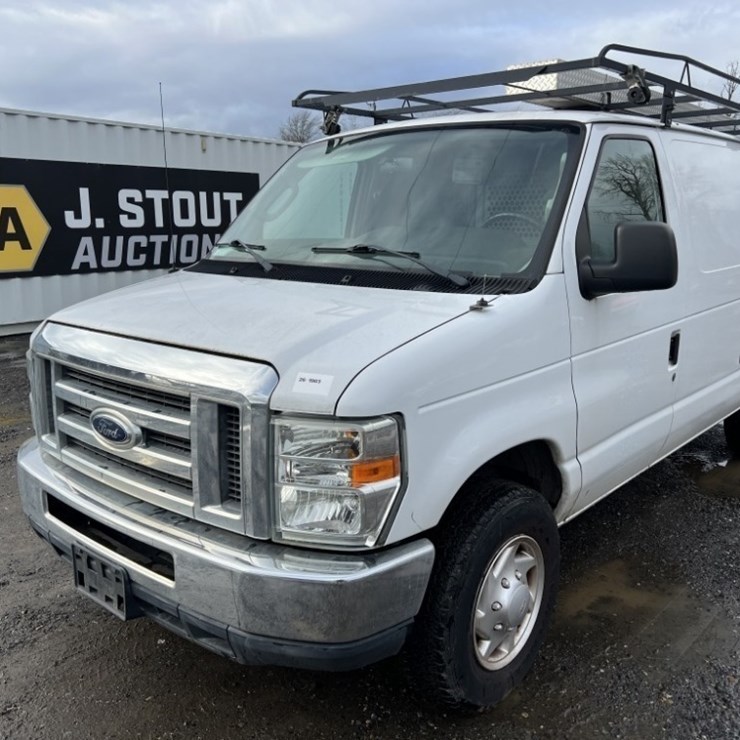 2012 FORD E350