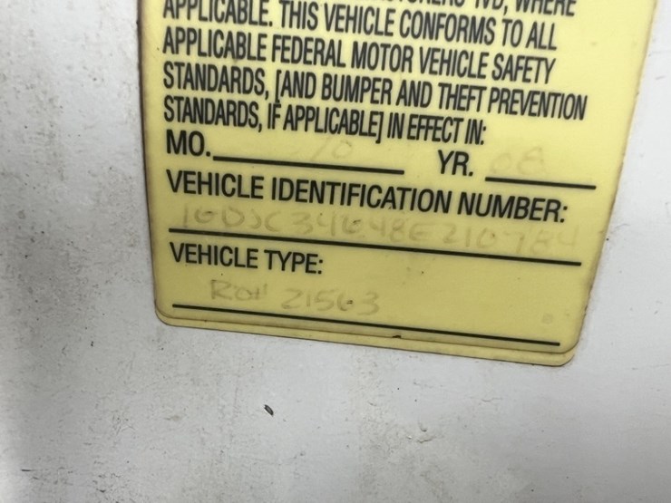 2008-gmc-sierra-3500-image-10