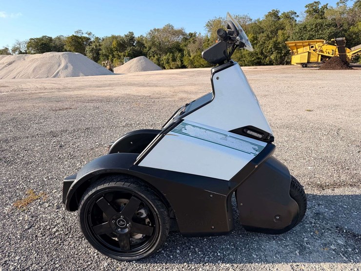 2014-segway-r1376-image-10