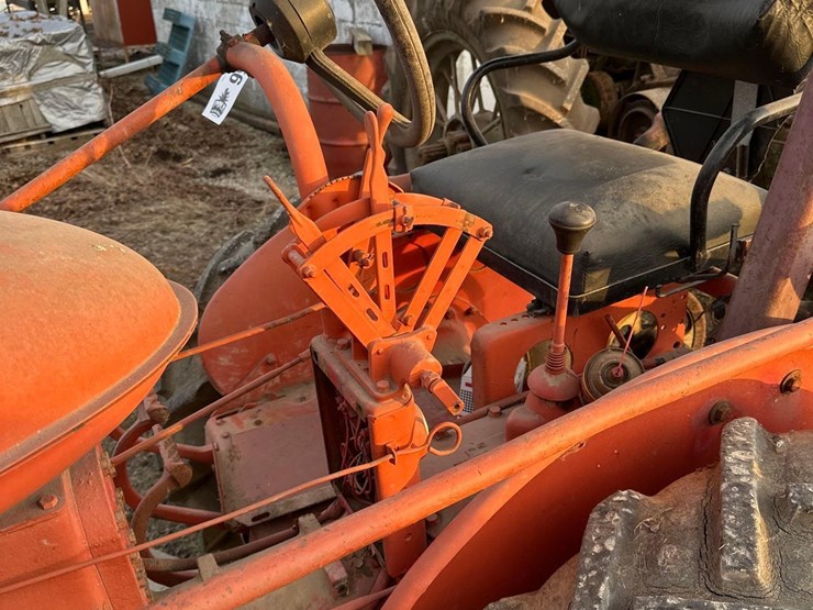 farmall-140-(sn#-25632)-(hess)-image-13