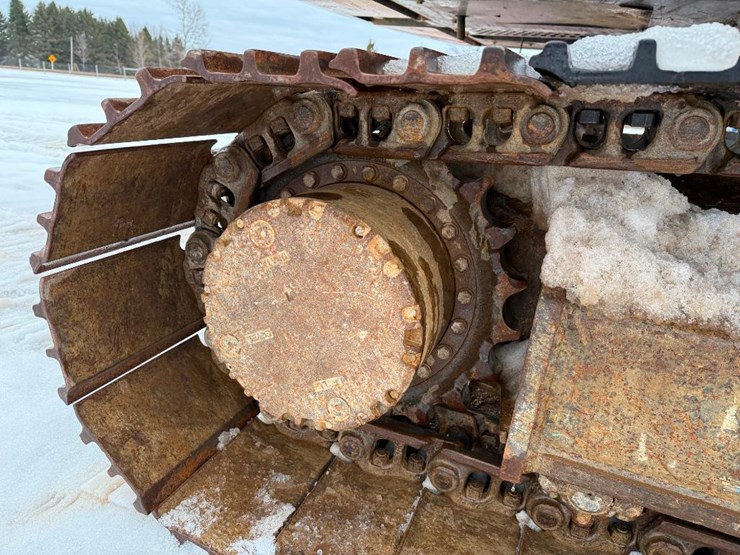 case-cx210d-image-18