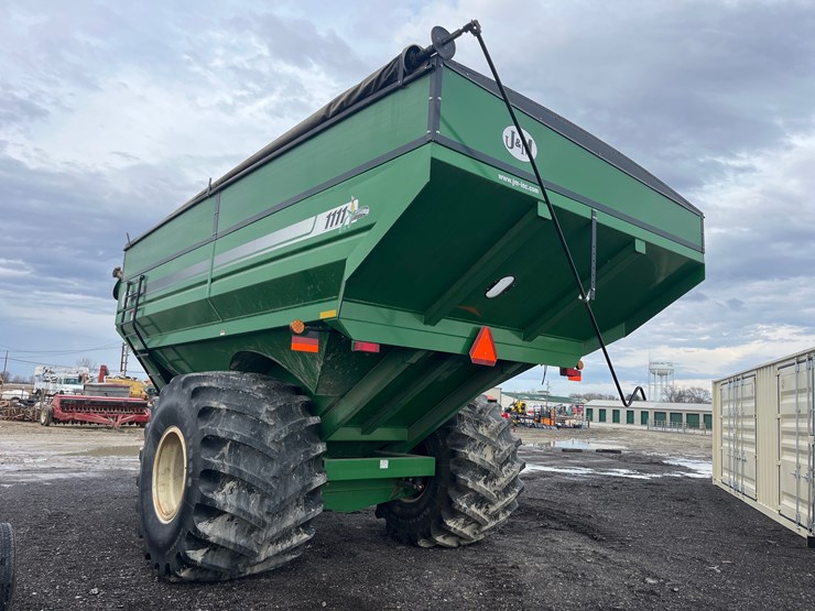 2020-j&m-1111-22t-image-3