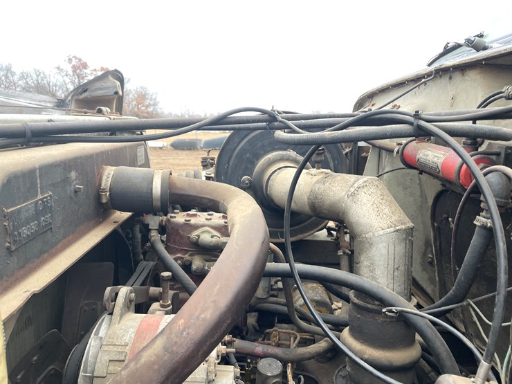 1975-international-fleetstar-2050a-image-29