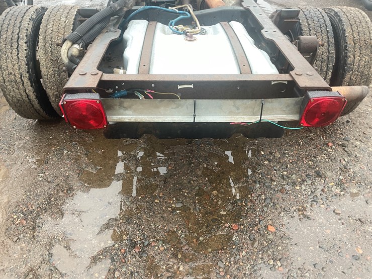 2013-ford-f550-image-12