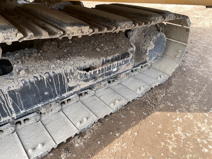 caterpillar-312f-image-24