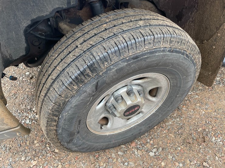 2003-chevrolet-silverado-2500hd-image-5