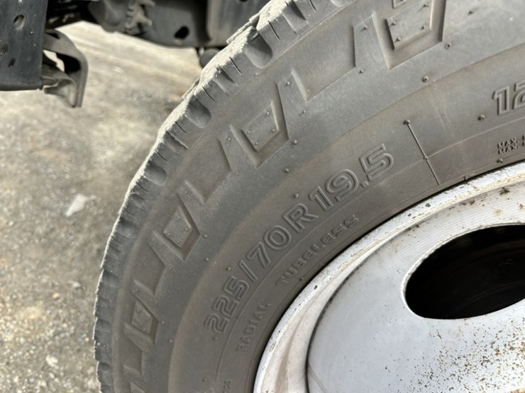 2015-ford-f450-sd-image-10