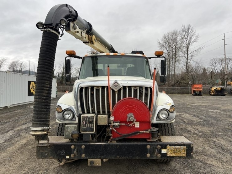 2008-vactor-2110-image-8