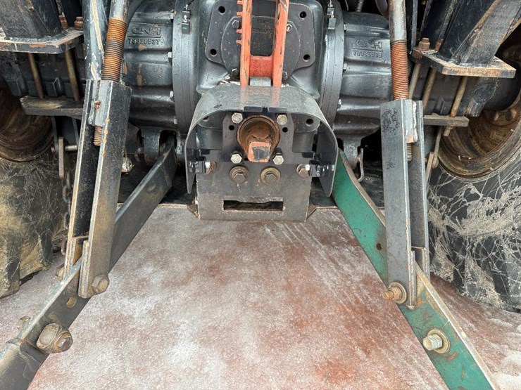 new-holland-ts6.120-image-25