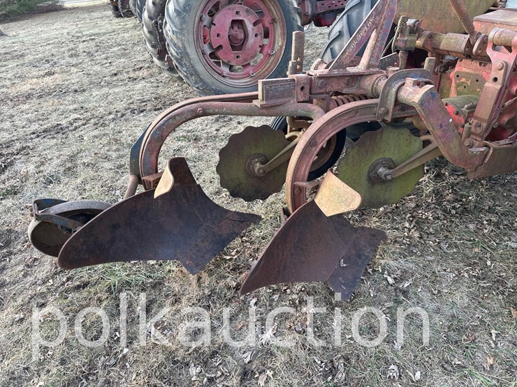 international-300-image-10