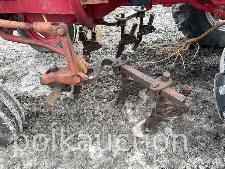 international-274-image-4