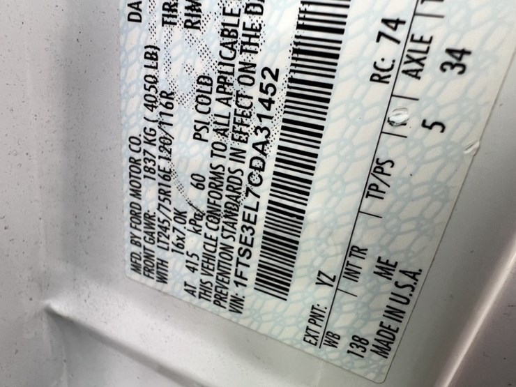 2012-ford-e350-image-11