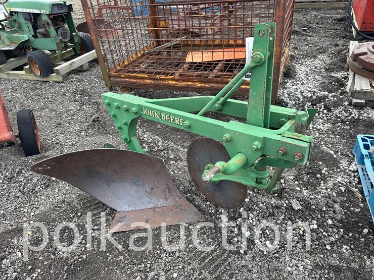 john-deere-3pt-1btm-plow-(wf)-image-1