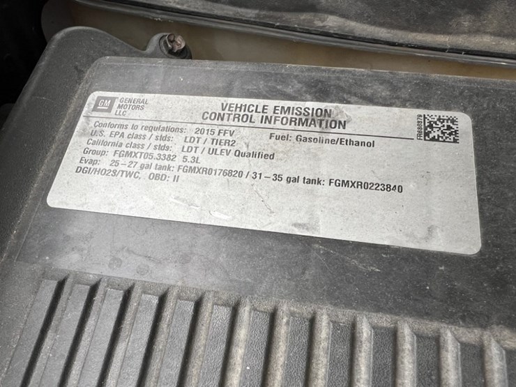 2015-chevrolet-tahoe-image-15