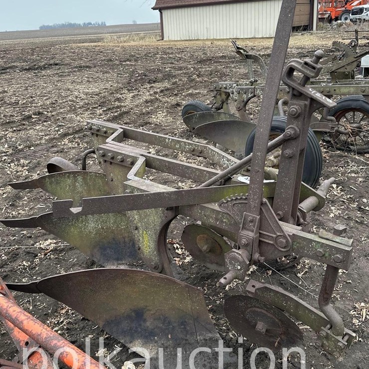 3 BOTTOM 3PT PLOW - 14"