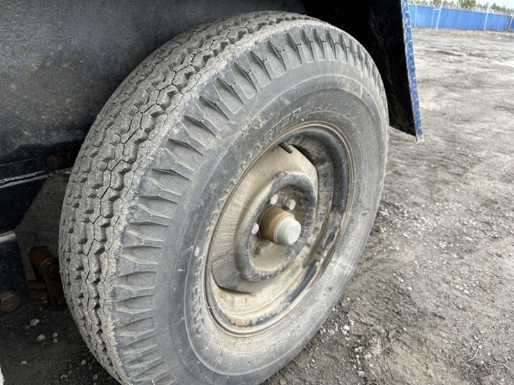 john-deere-208-image-11