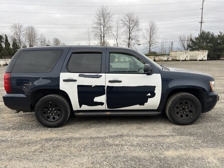 2014-chevrolet-tahoe-image-3