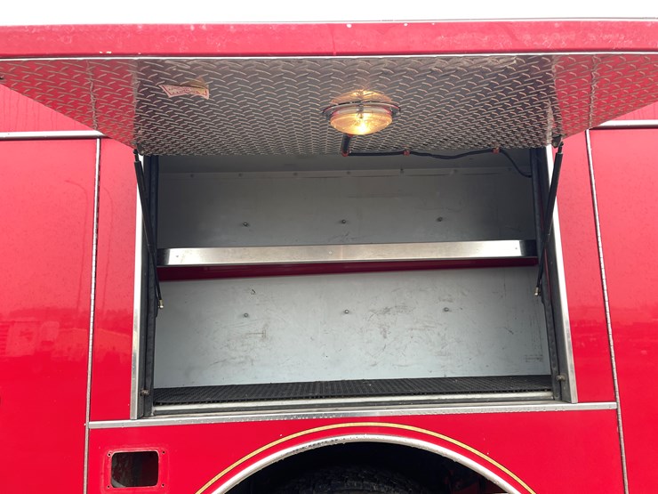 1991-peterbilt-377-image-22