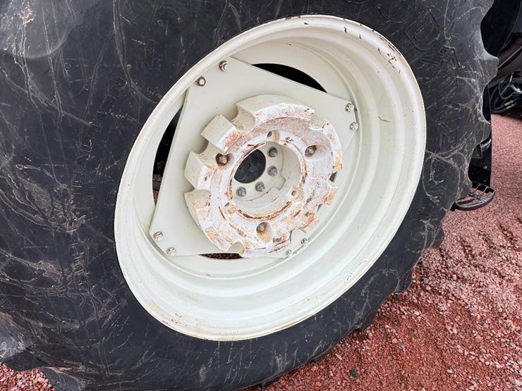 new-holland-ts115a-image-10