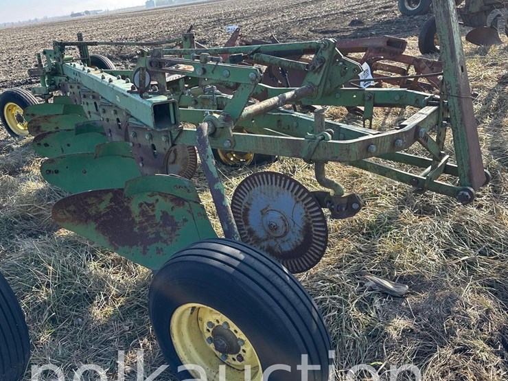 john-deere-3100-image-1