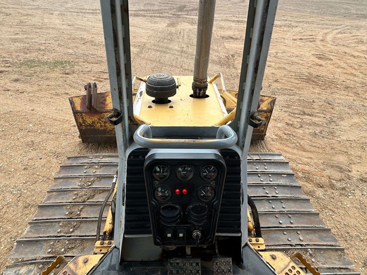 caterpillar-d4g-lgp-image-56