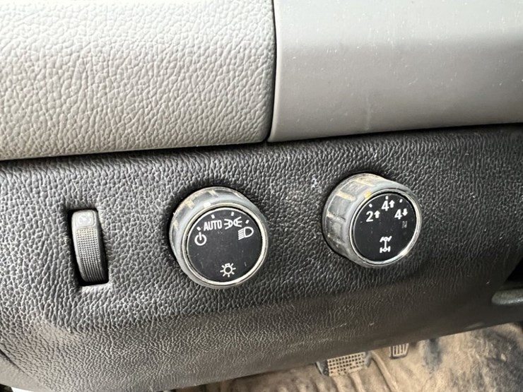 2016-chevrolet-colorado-image-31