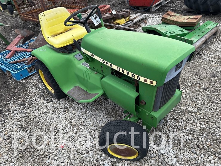 john-deere-110-image-1
