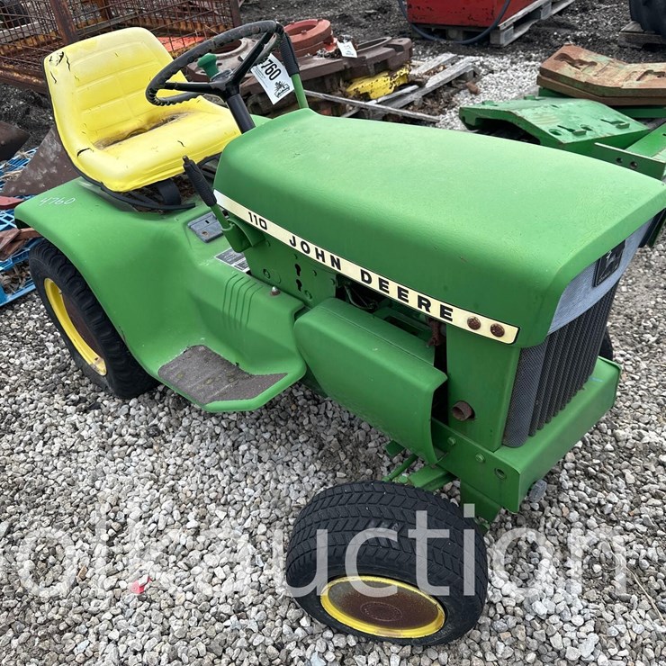 JOHN DEERE 110