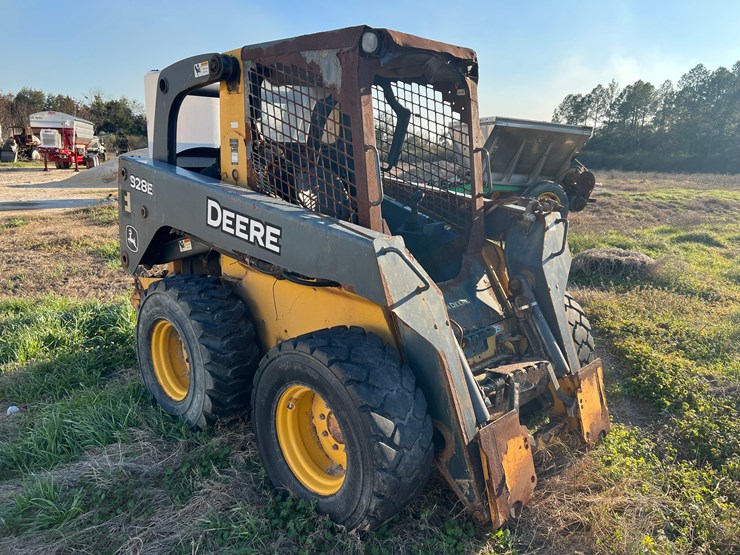 2012-deere-328e-image-3