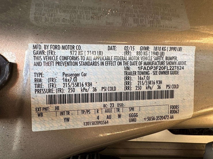 2015-ford-focus-se-4-door-sedan---218,350-miles-image-25