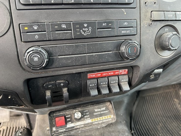 2015-ford-f450-sd-image-21